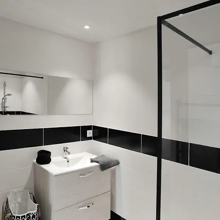 Lägenhet Clos Des Thermes A