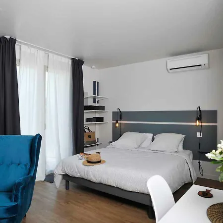 Clos Des Thermes A * Jonzac